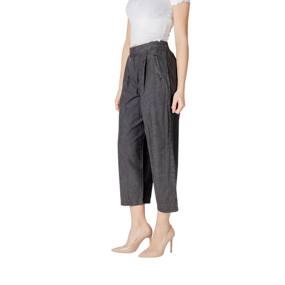 ICHI - Modern High Rise Balloon Cut Wide Leg Jeans - Black ICHI