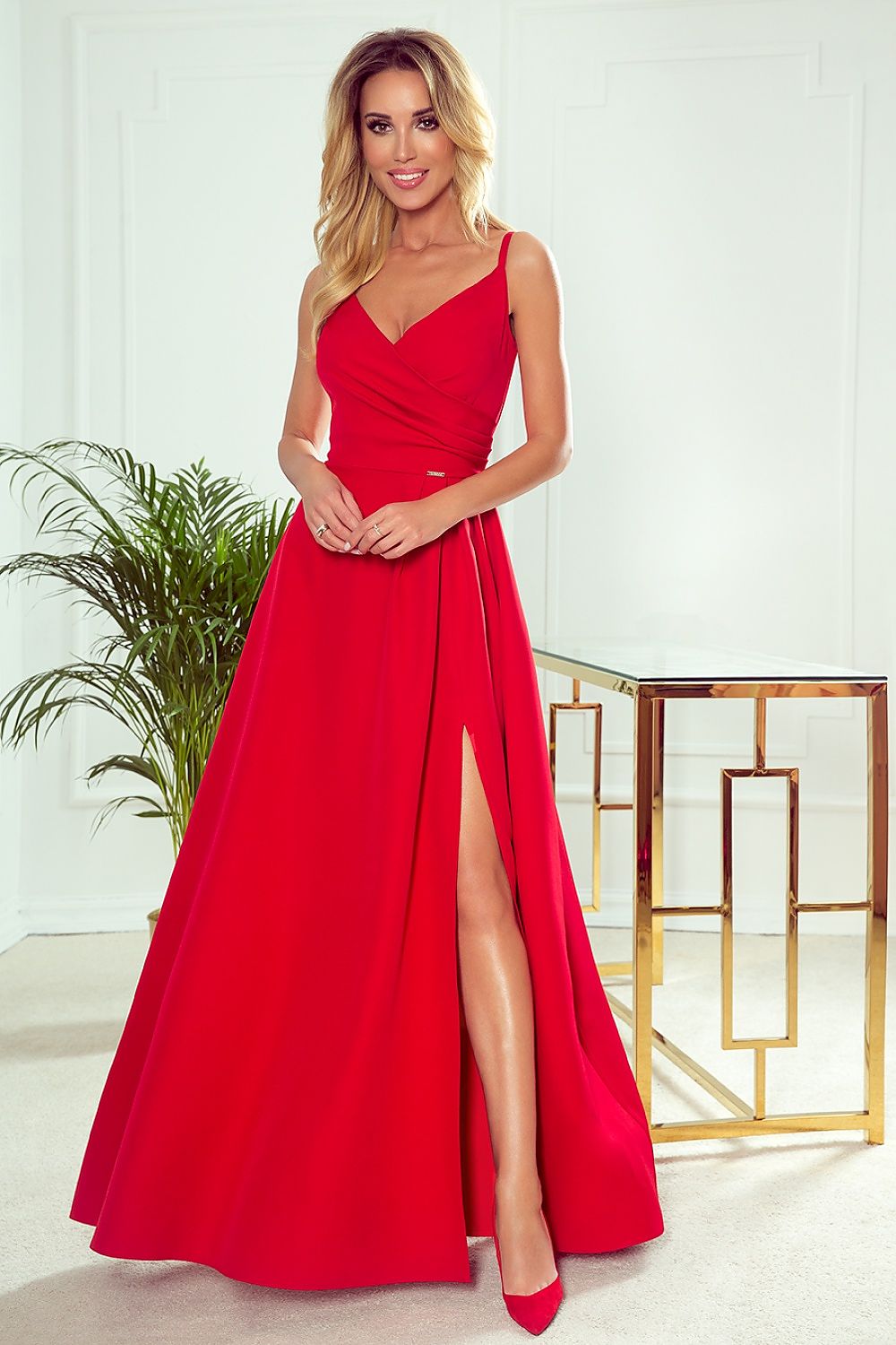  Long dress model 143340 Numoco 
